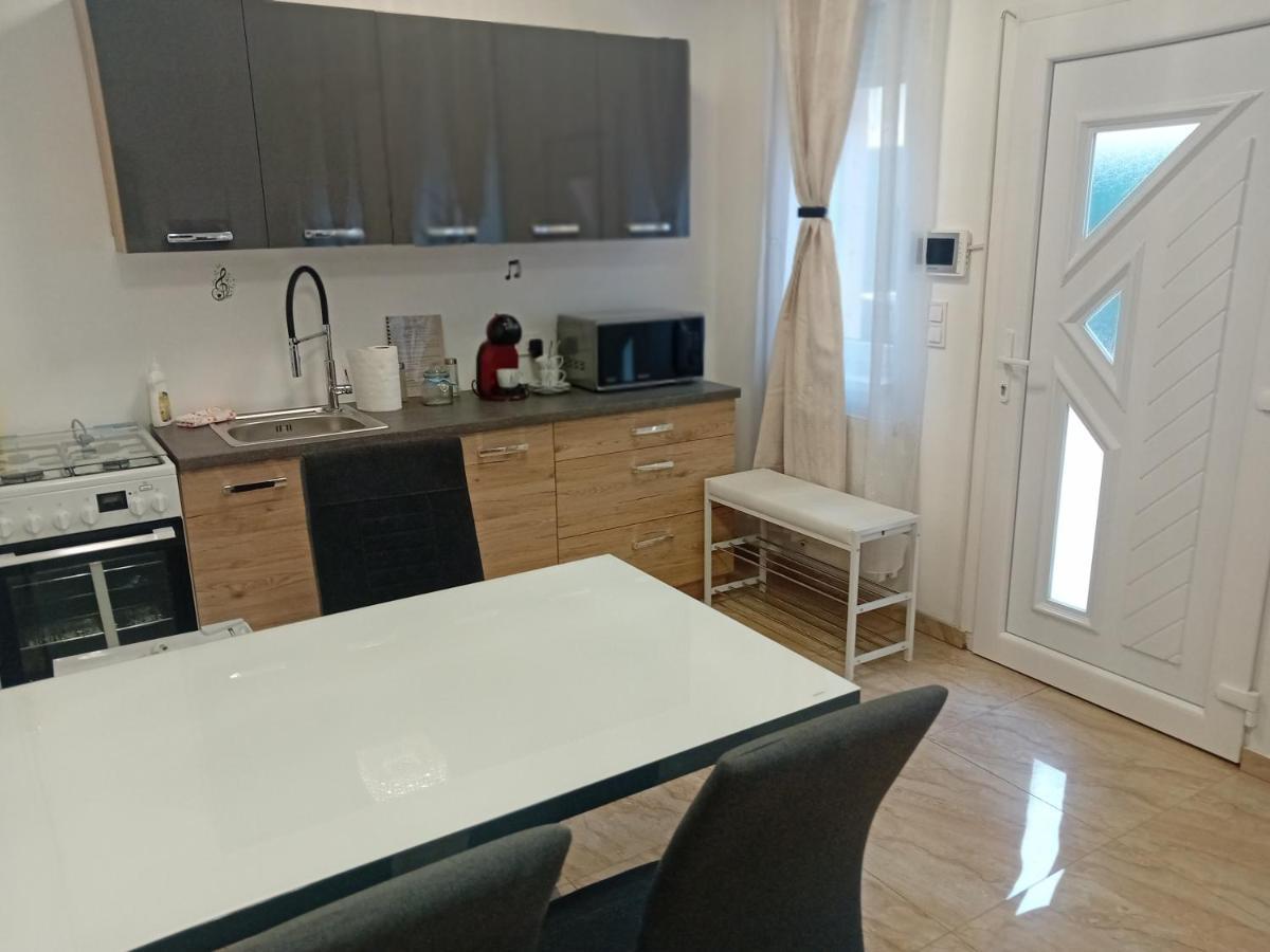 Hangjegy Apartman Debrecen Bagian luar foto